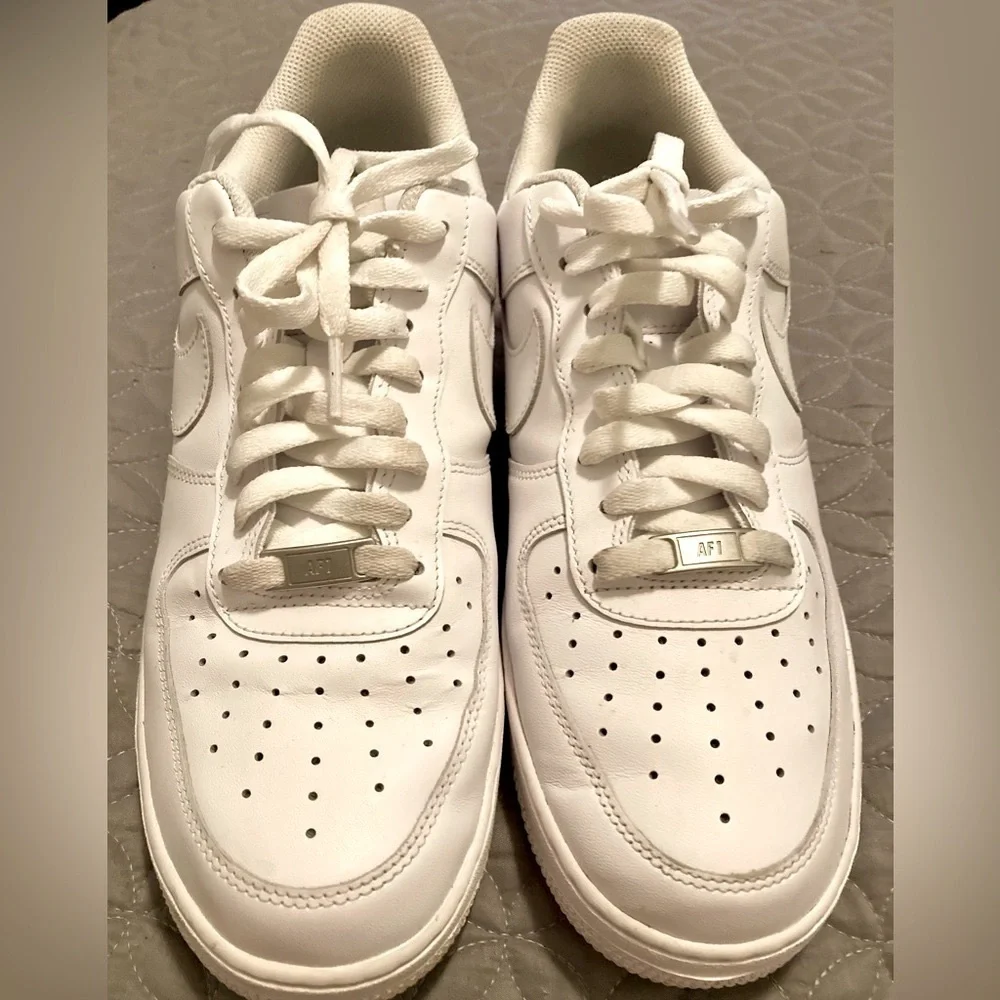 Nike Air‎ Force 1 LE GS Low Triple White CW2288-111 Shoes Men Size 10.5